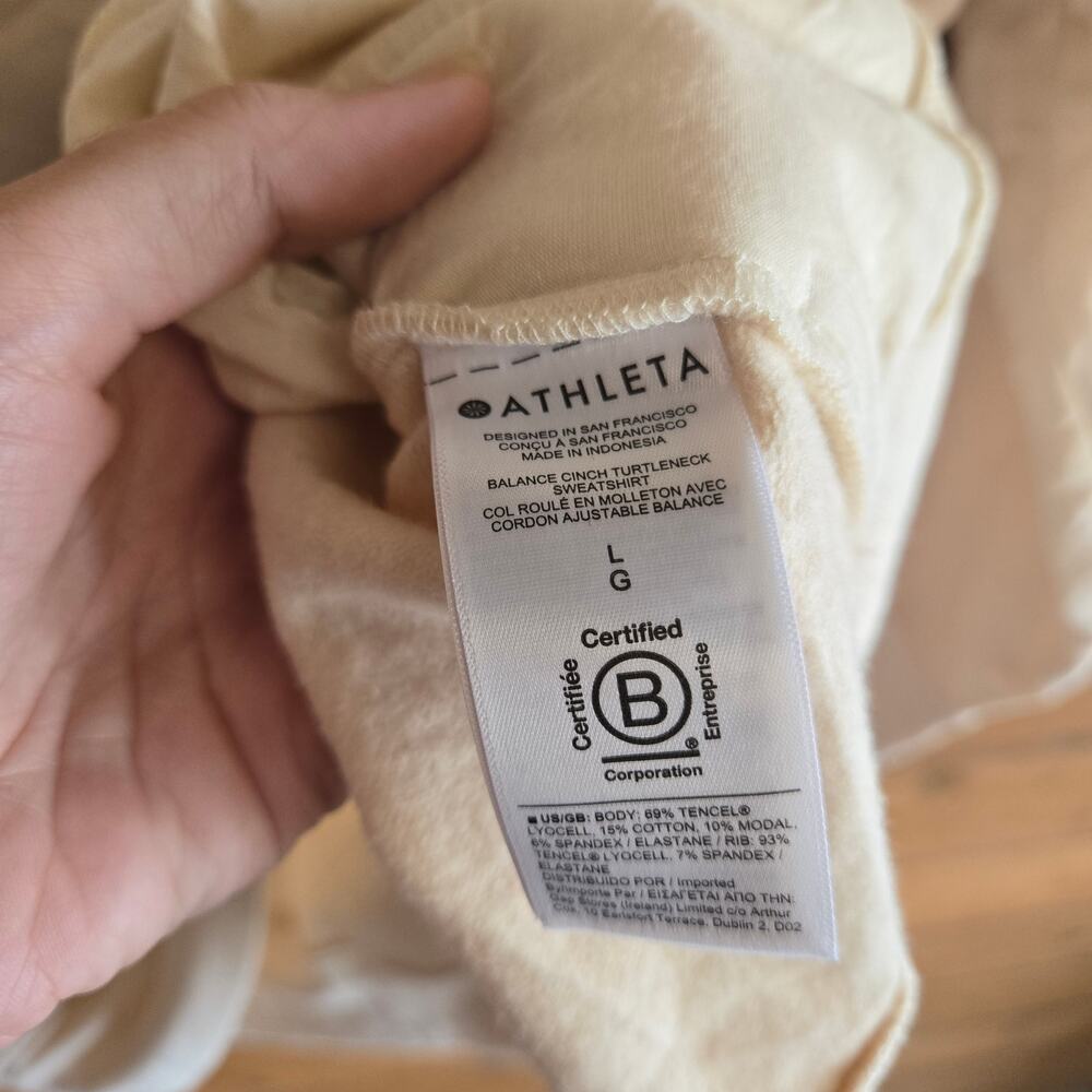 Athleta Balance Cinch Turtleneck Sweatshirt Chantilly Cream Brushed Nirvana L - Picture 7 of 7